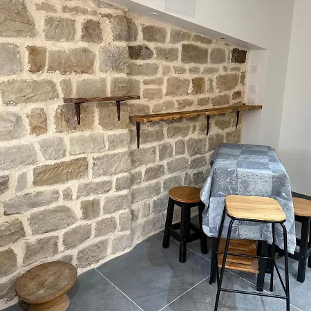 Appartamento Charming Stone *
